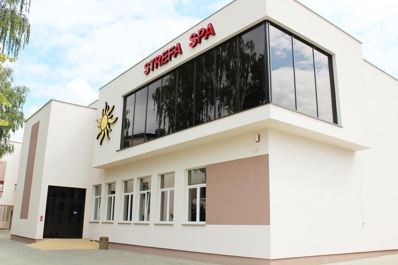 Hotel - Restauracja SŁONECZNA Jarocin Exterior foto